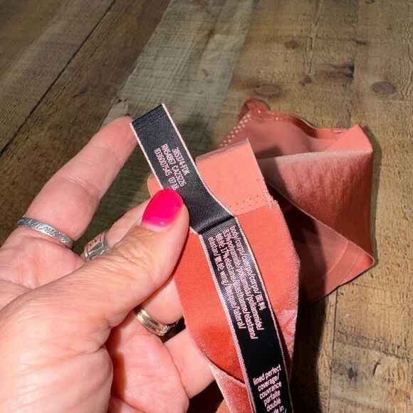 Victoria’s Secret lined perfect coverage bra - Picture 10 of 12